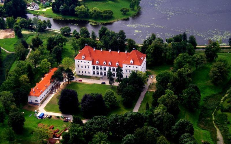 Hostel Nakvyne Apgyvendinimo Paslaugos Daivos Nakvynes Namai Biržai Exterior foto